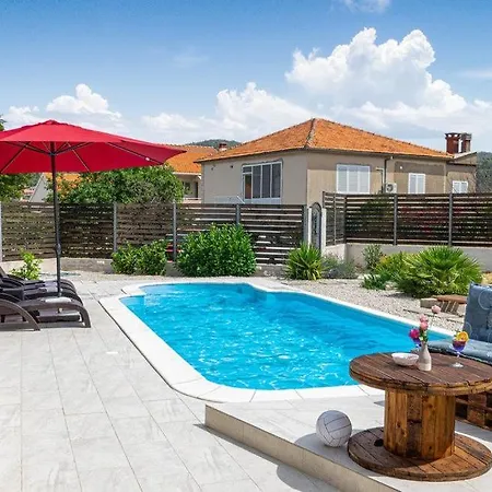 Villa Mab Sweet By Guide