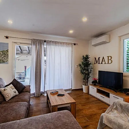 Mab Sweet By Guide Villa