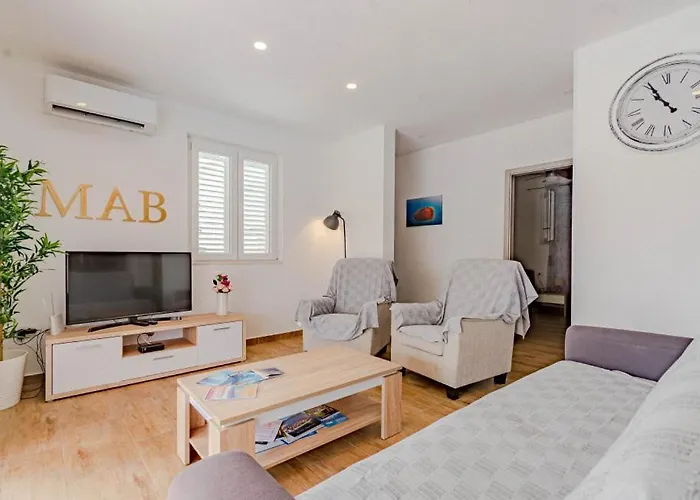 Villa Mab Sweet By Guide *