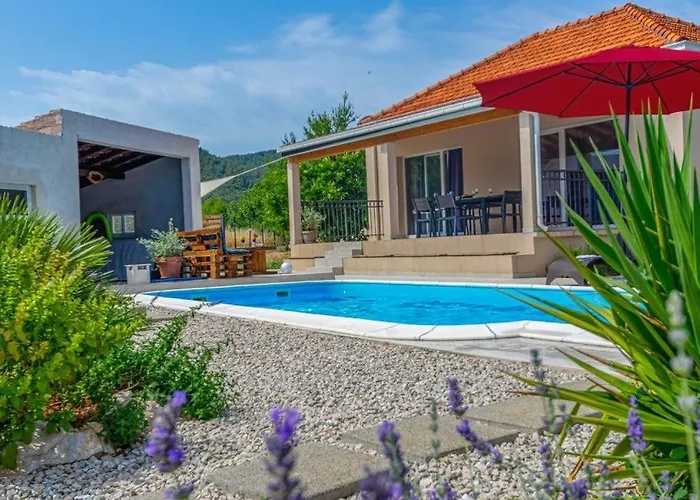 Villa Mab Sweet By Guide *