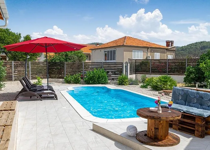 Villa Mab Sweet By Guide