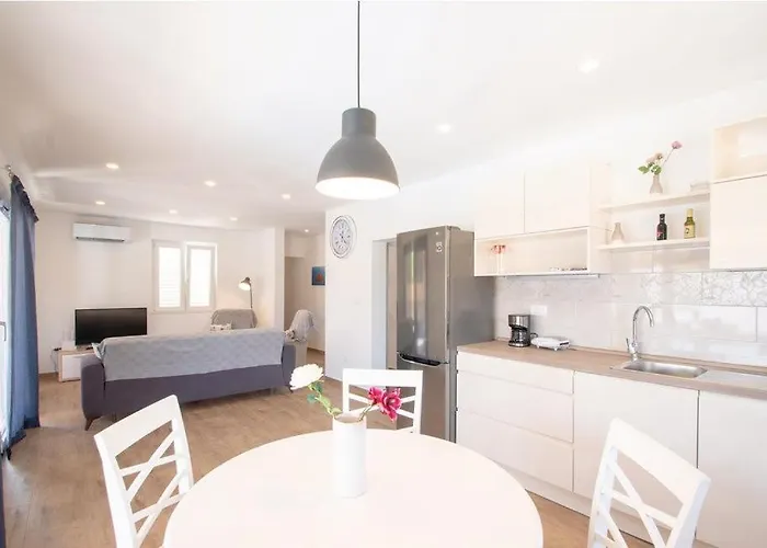 Villa Mab Sweet By Guide Vela Luka