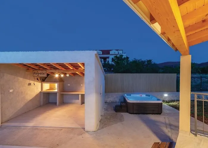 Mab Sweet By Guide * Vela Luka